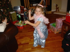 2004-12-25-10 Christmas Day J&K.jpg